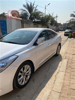 هيونداي أزيرا